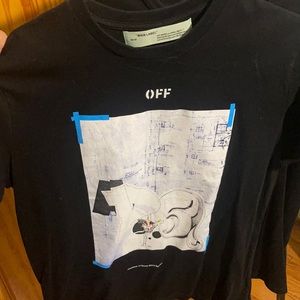 off white tee size L